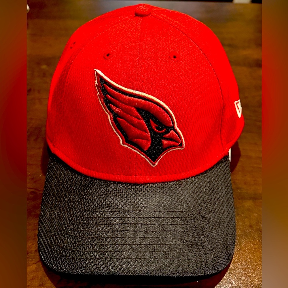 New Era Red 39Thirty Arizona Cardinals, Red, and Black Cap size large/xlarge